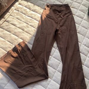 Aerie Offline Brown Flare Leggings 🤎